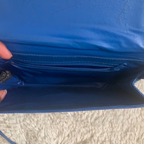 VINTAGE Bright Blue Snakeskin Embossed Clutch Purse - Picture 4 of 8